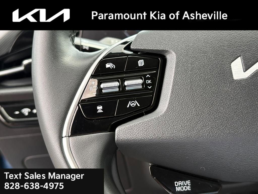 Certified 2023 Kia Niro EX image 26