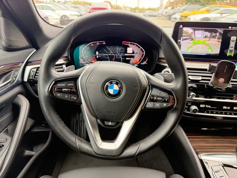 Used 2021 BMW 530i xDrive w/ Premium Package AWD/4WD image 22