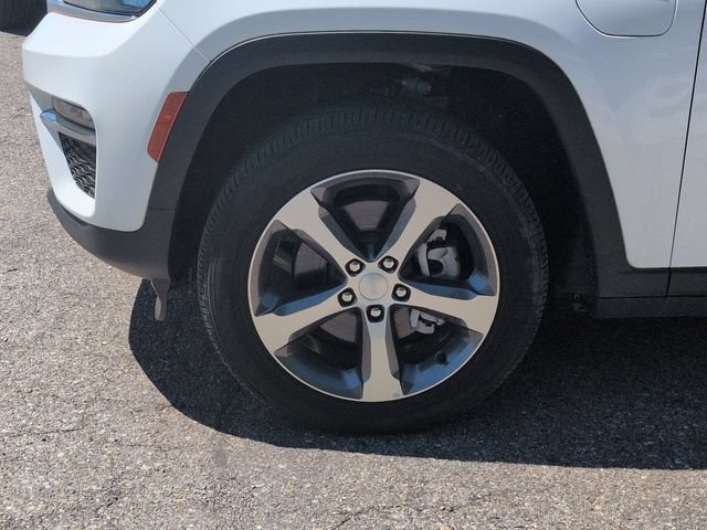 Used 2024 Jeep Grand Cherokee Limited 4xe AWD/4WD image 10
