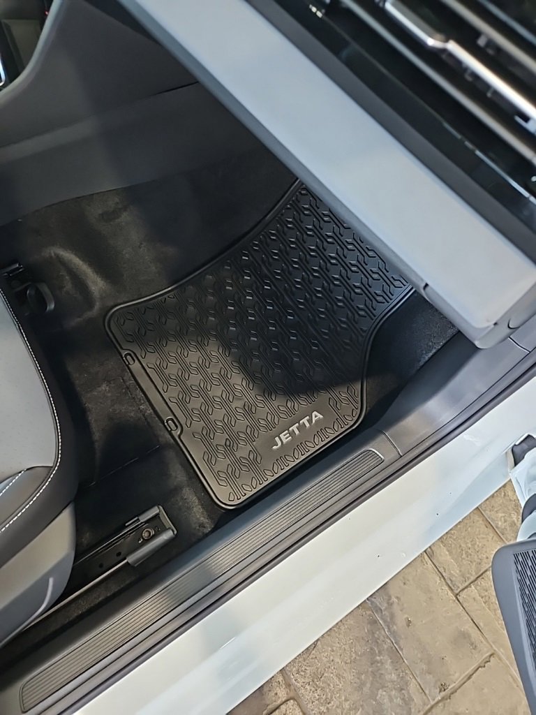 New 2026 Volkswagen Jetta SE image 14