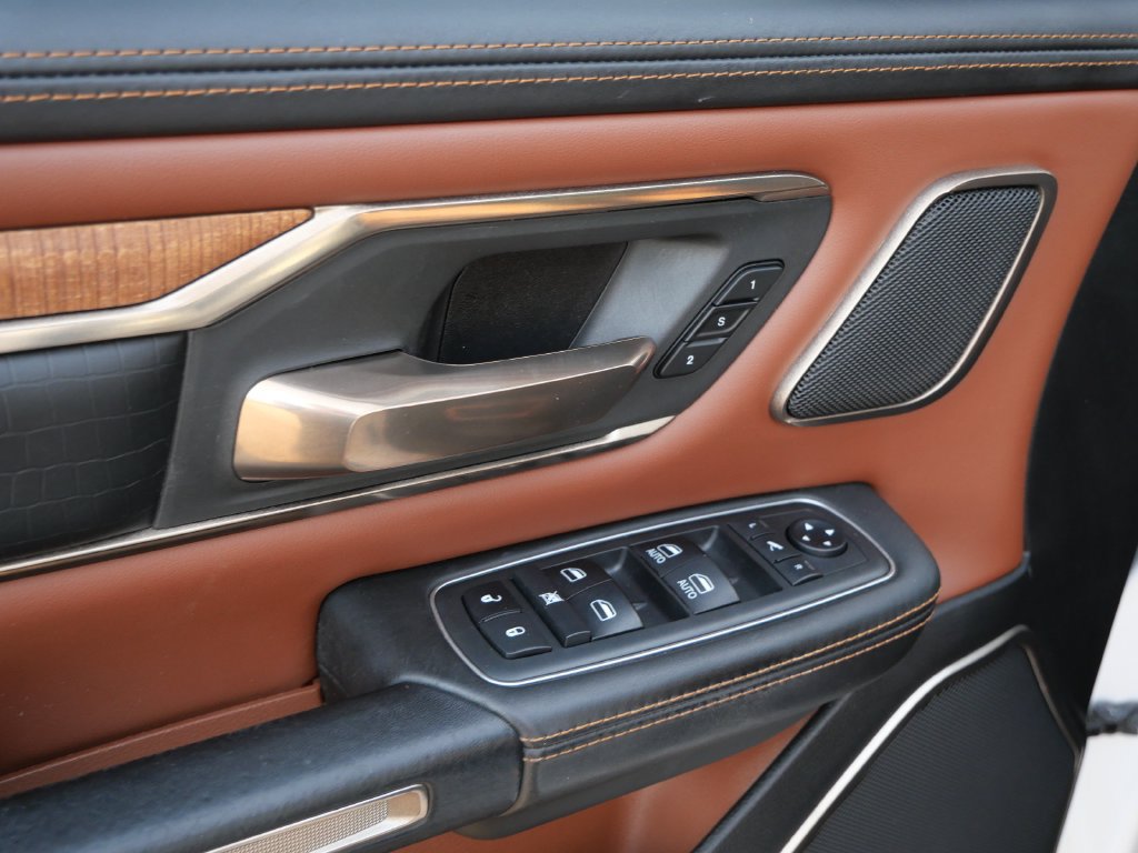 Used 2019 RAM 1500 Laramie Longhorn AWD/4WD image 23