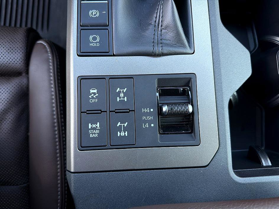 Certified 2024 Toyota Land Cruiser Base image 26