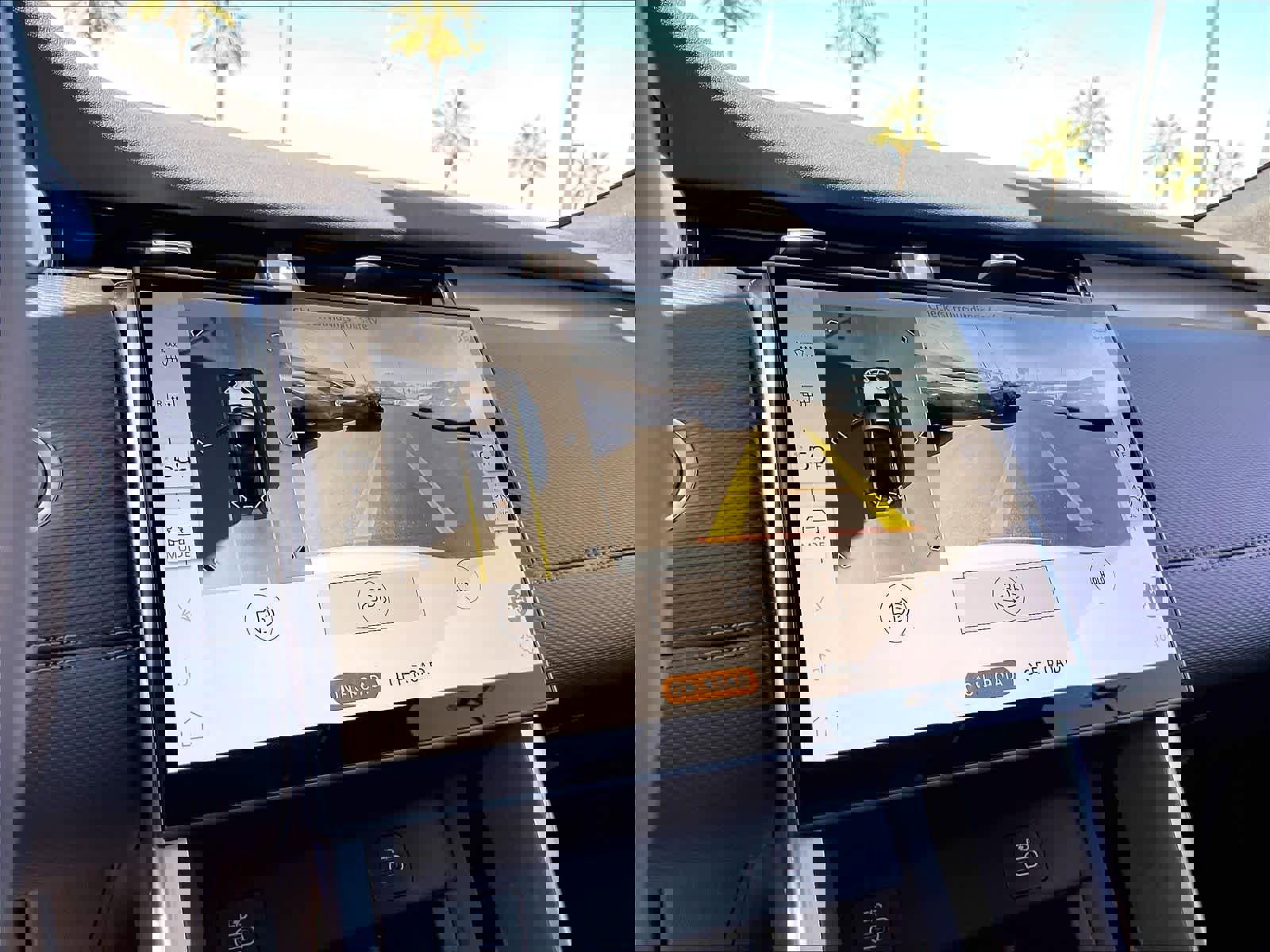 Used 2025 Land Rover Discovery Sport Dynamic SE image 22