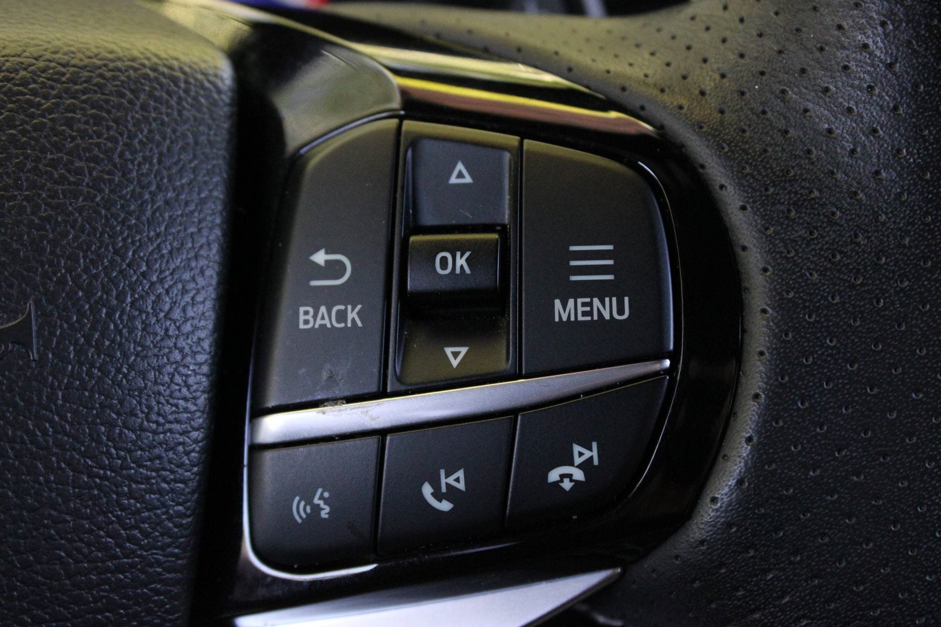Used 2022 Ford Explorer ST w/ Equipment Group 401A AWD/4WD image 34