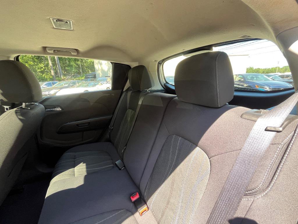 Used 2014 Chevrolet Sonic LT w/ Fun and Sun Package FWD image 21