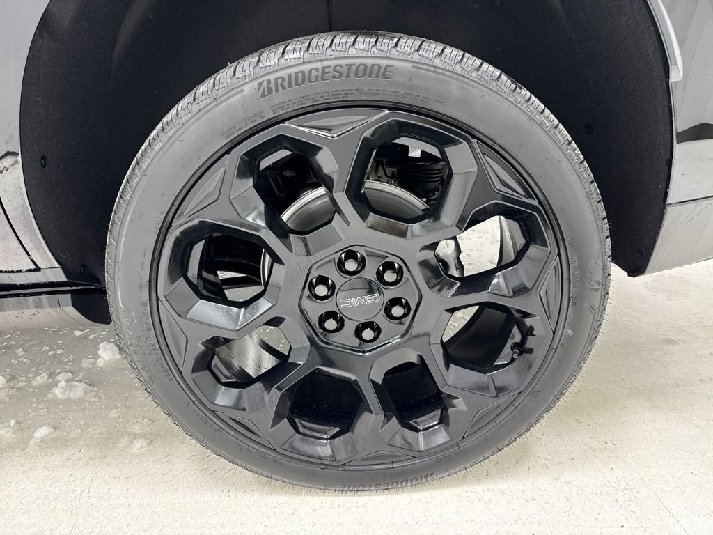 New 2026 GMC Yukon Denali w/ Sun & Power Step Package image 7
