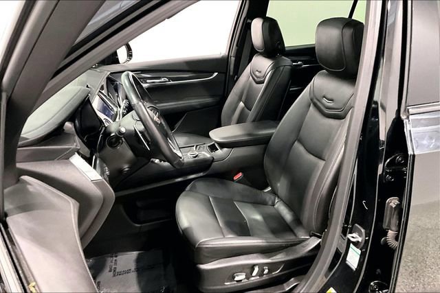 Used 2023 Cadillac XT6 Sport w/ Technology Package image 21