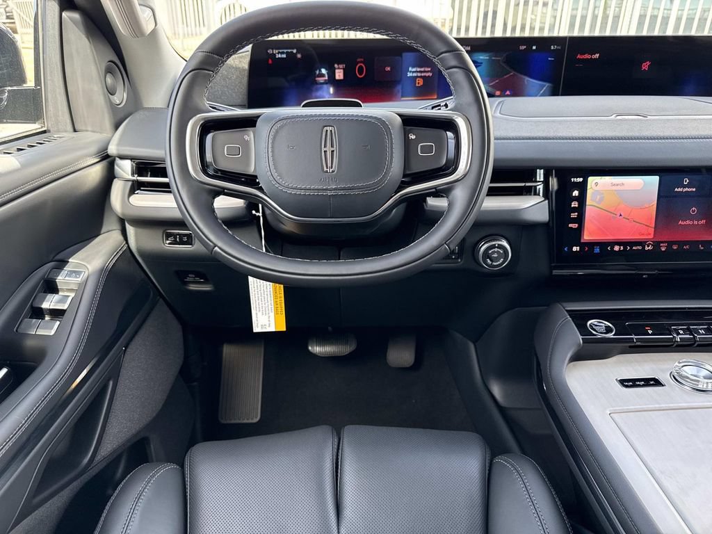 New 2026 Lincoln Navigator Reserve AWD/4WD image 19