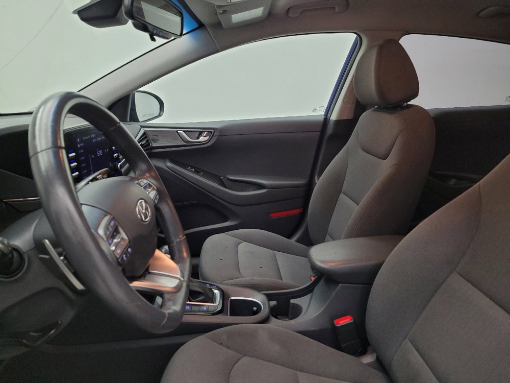 Used 2021 Hyundai Ioniq SE FWD image 17