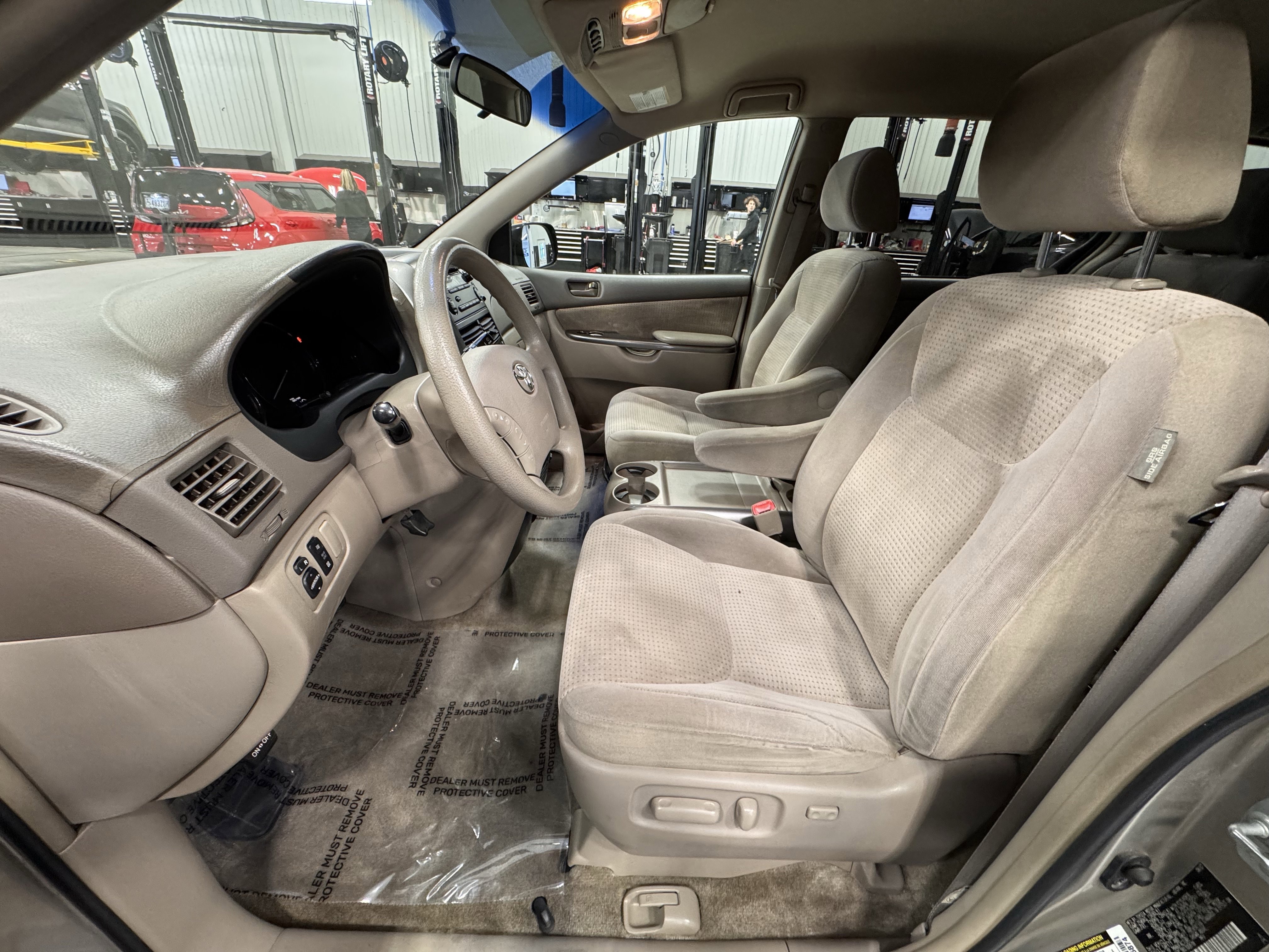 Used 2008 Toyota Sienna LE image 16