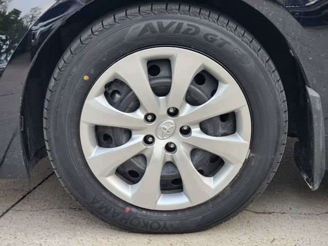 Used 2025 Toyota Corolla LE image 9