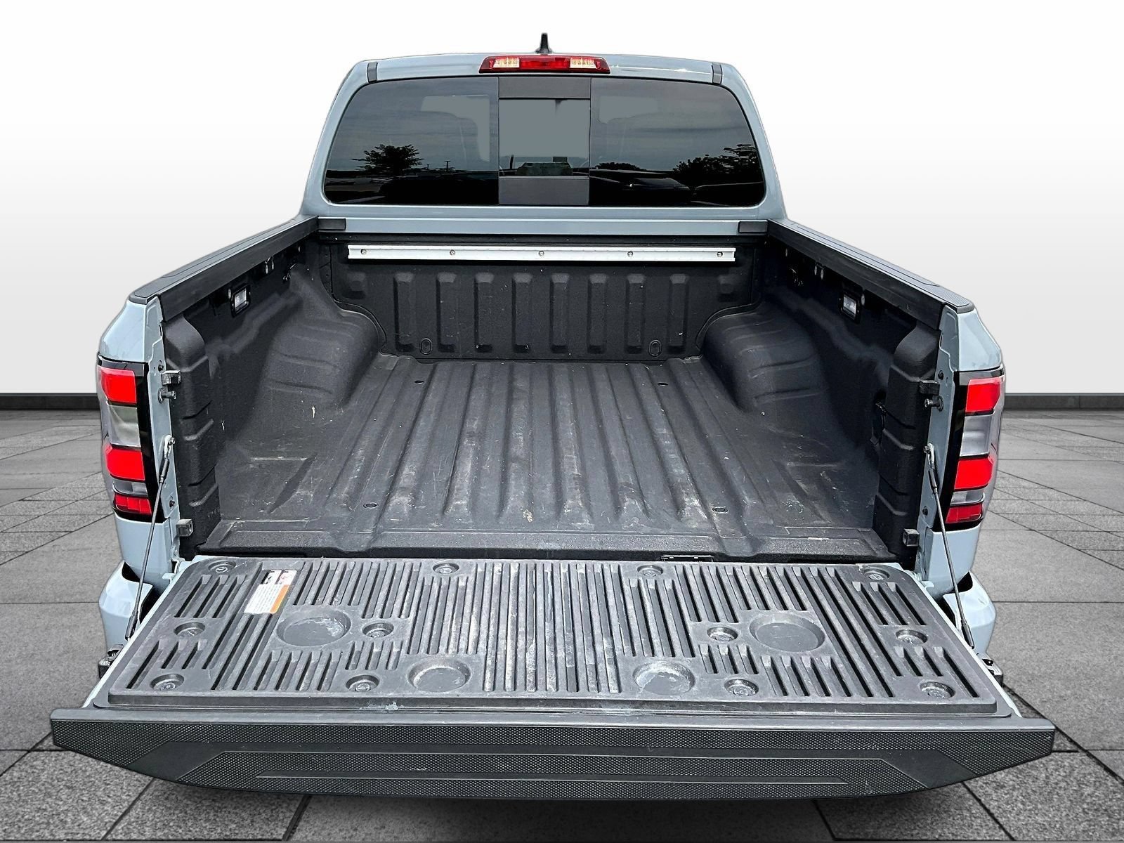 Certified 2025 Nissan Frontier PRO-4X w/ Pro Premium Package AWD/4WD image 10