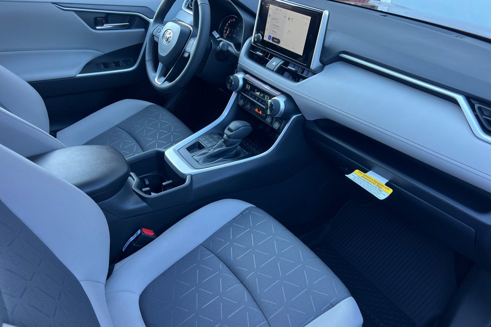 New 2025 Toyota RAV4 XLE w/ Convenience Package image 13