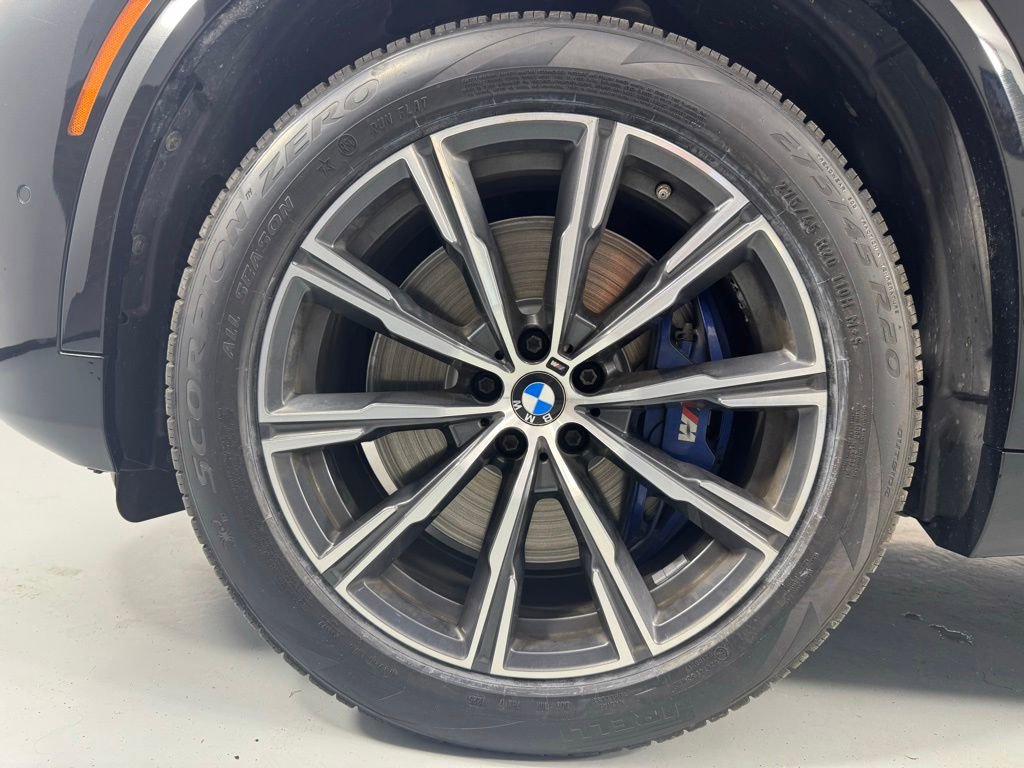 Used 2019 BMW X5 xDrive50i w/ M Sport Package AWD/4WD image 9
