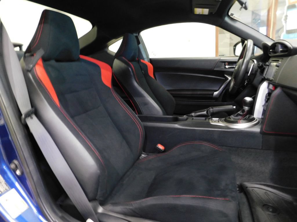 Used 2015 Scion FR-S RWD image 57