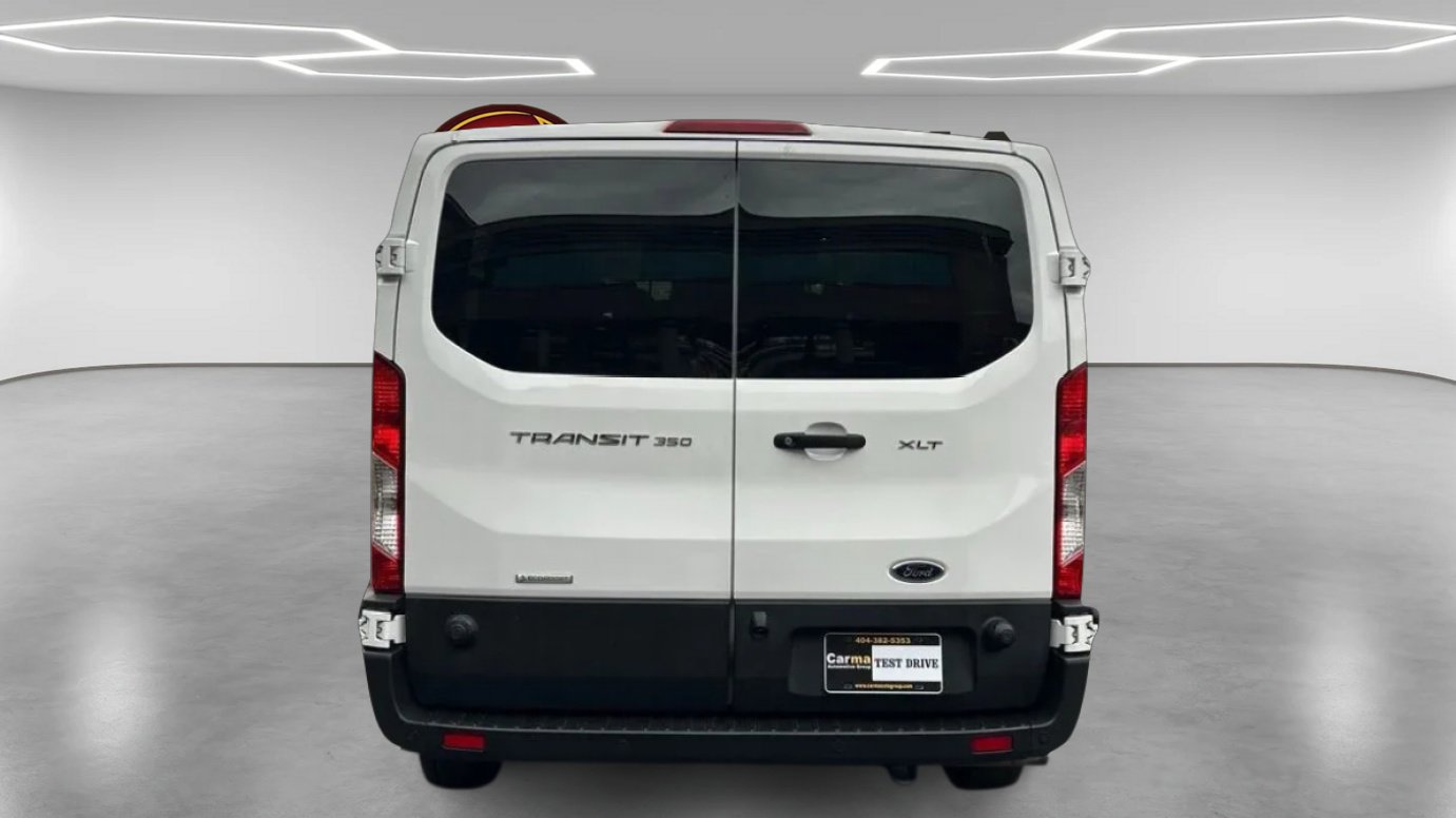 Used 2024 Ford Transit 350 XLT RWD image 4