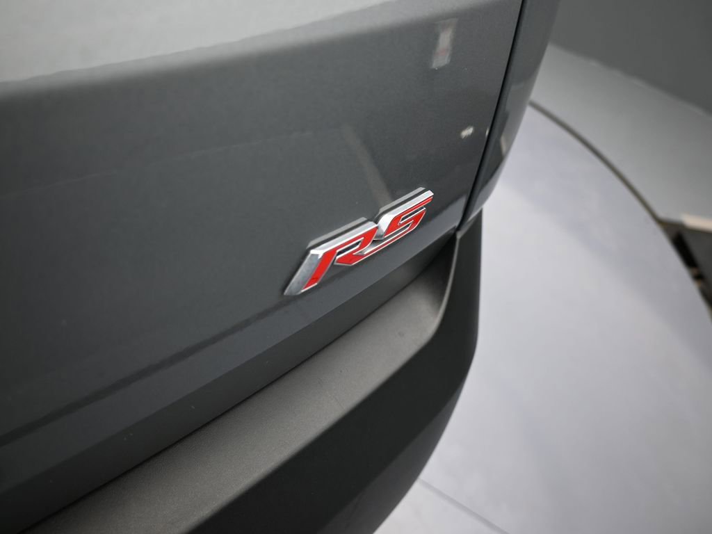 Used 2023 Chevrolet Traverse RS image 45