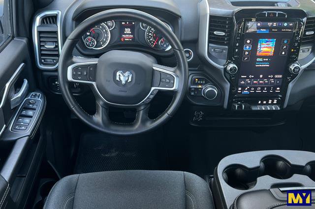 Used 2024 RAM 2500 Big Horn w/ Sport Appearance Package image 17