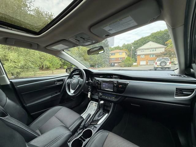 Used 2015 Toyota Corolla S Premium image 29