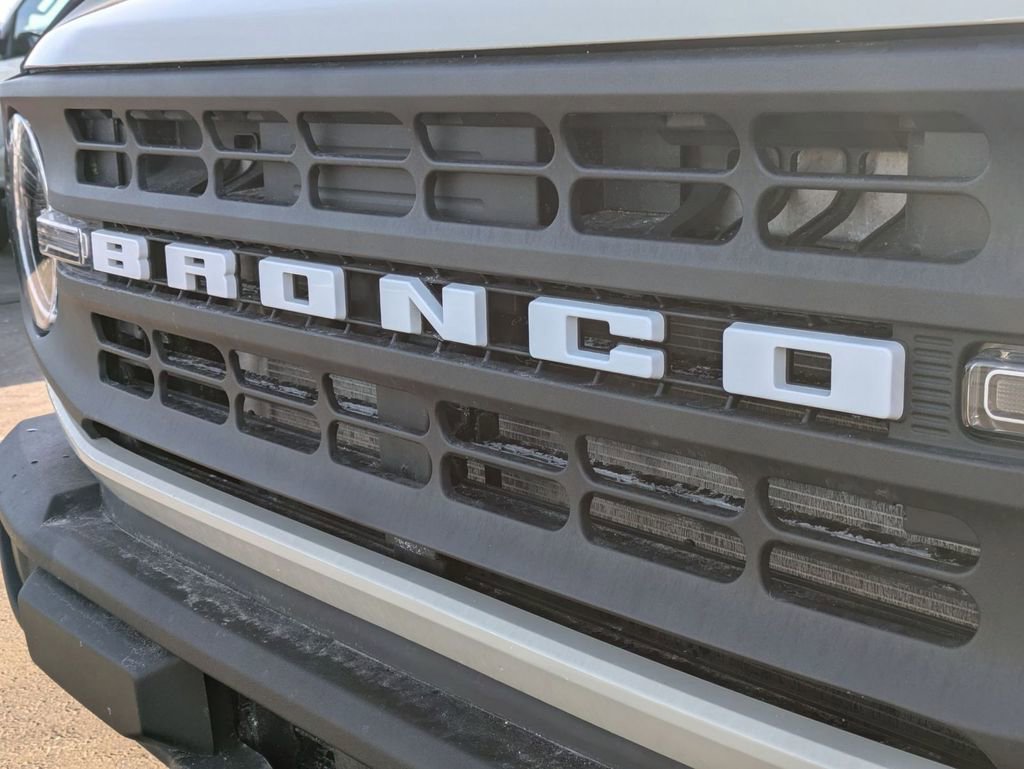New 2025 Ford Bronco 4-Door image 10