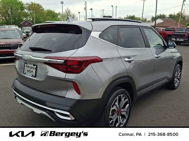 Certified 2023 Kia Seltos SX w/ SX Sunroof Package AWD/4WD image 4