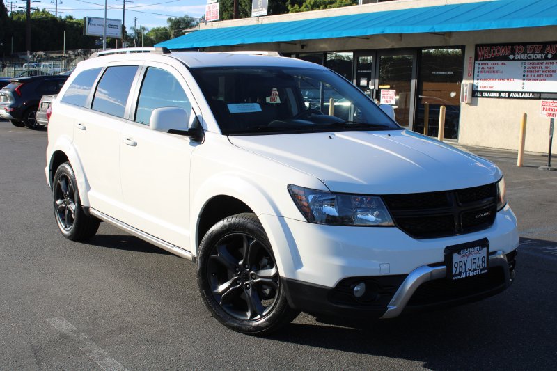 Used 2018 Dodge Journey Crossroad image 1
