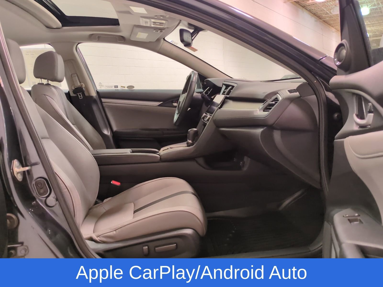 Used 2018 Honda Civic Touring image 9