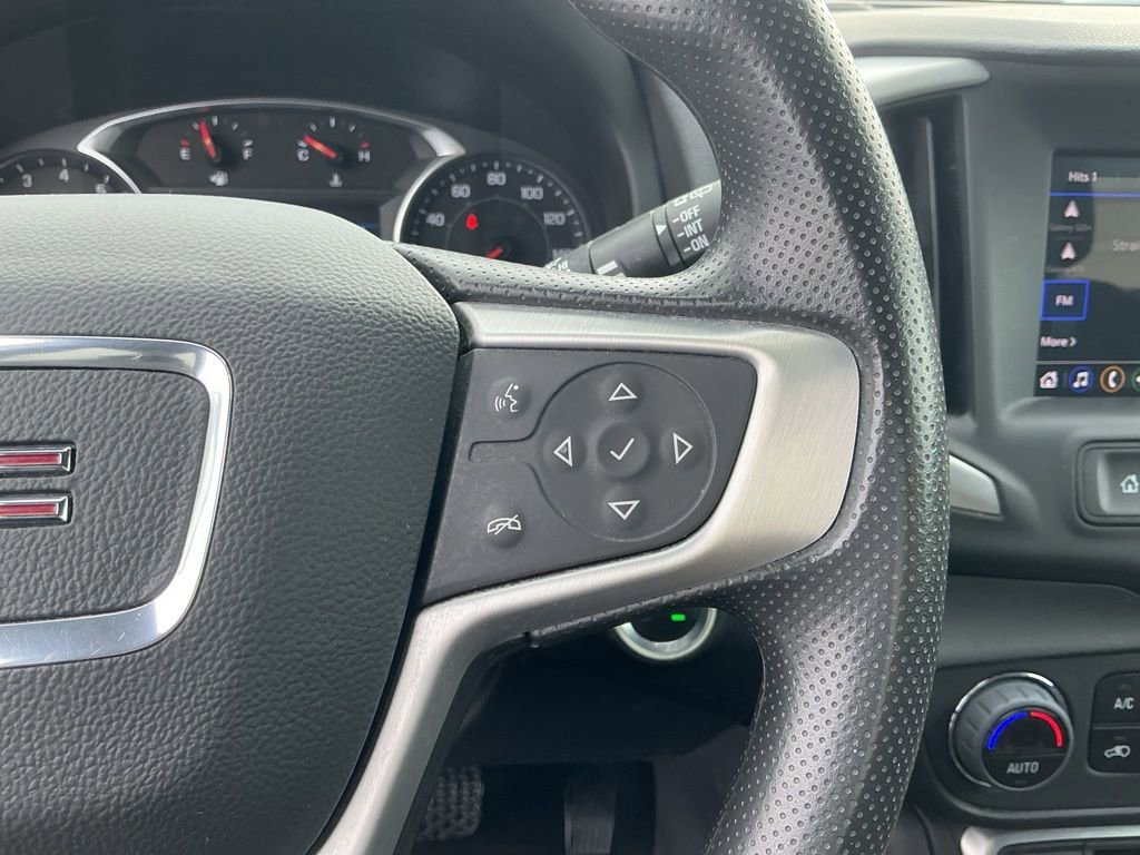 Used 2024 GMC Terrain SLE w/ Driver Convenience Package image 15
