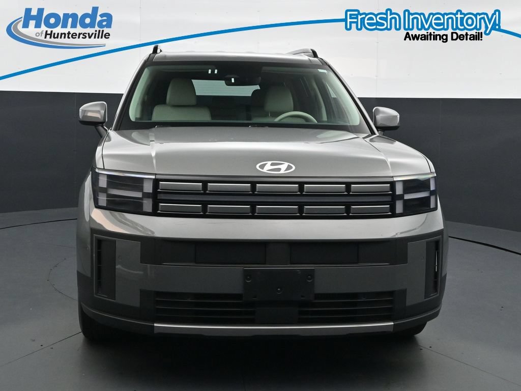Used 2025 Hyundai Santa Fe SEL FWD image 3