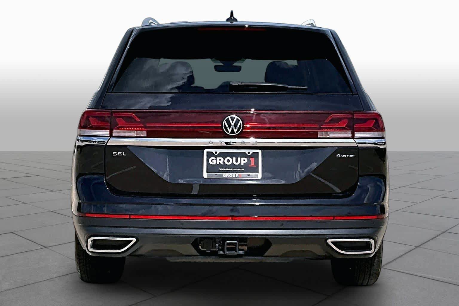 Used 2025 Volkswagen Atlas SEL AWD/4WD image 5