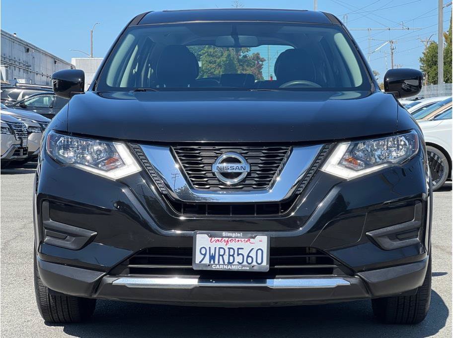 Used 2017 Nissan Rogue S FWD image 2