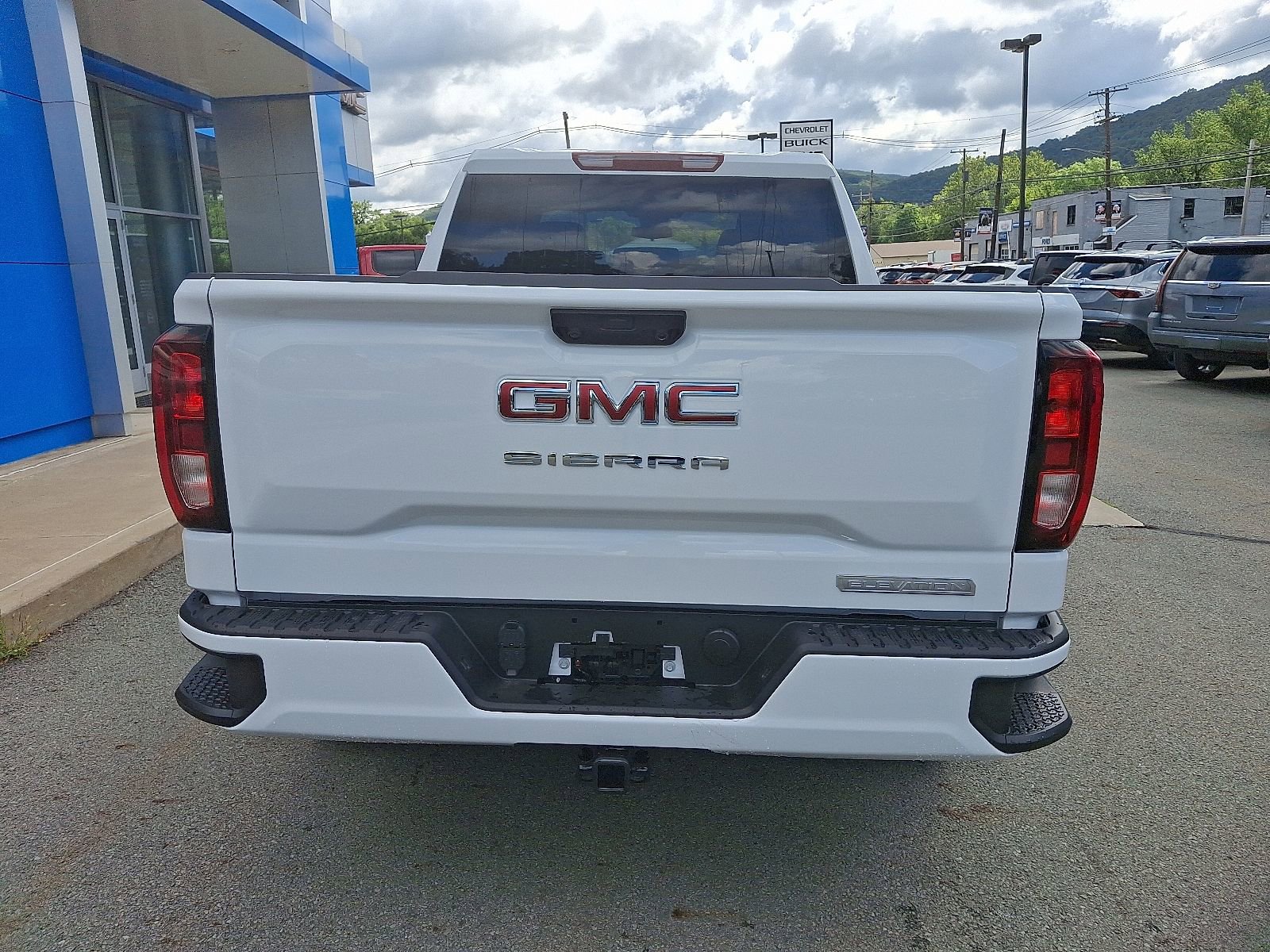 New 2026 GMC Sierra 1500 Elevation image 5