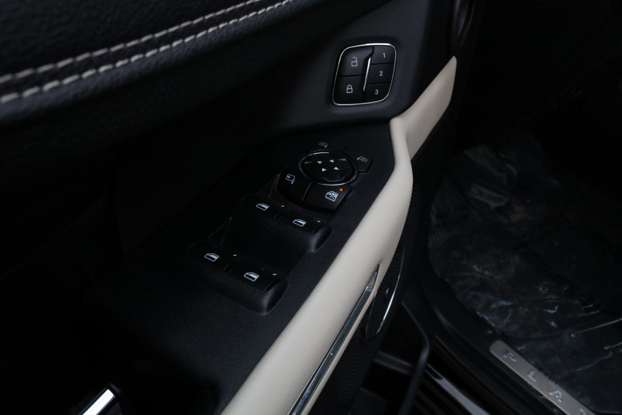 Used 2018 Ford Expedition Max Platinum image 20