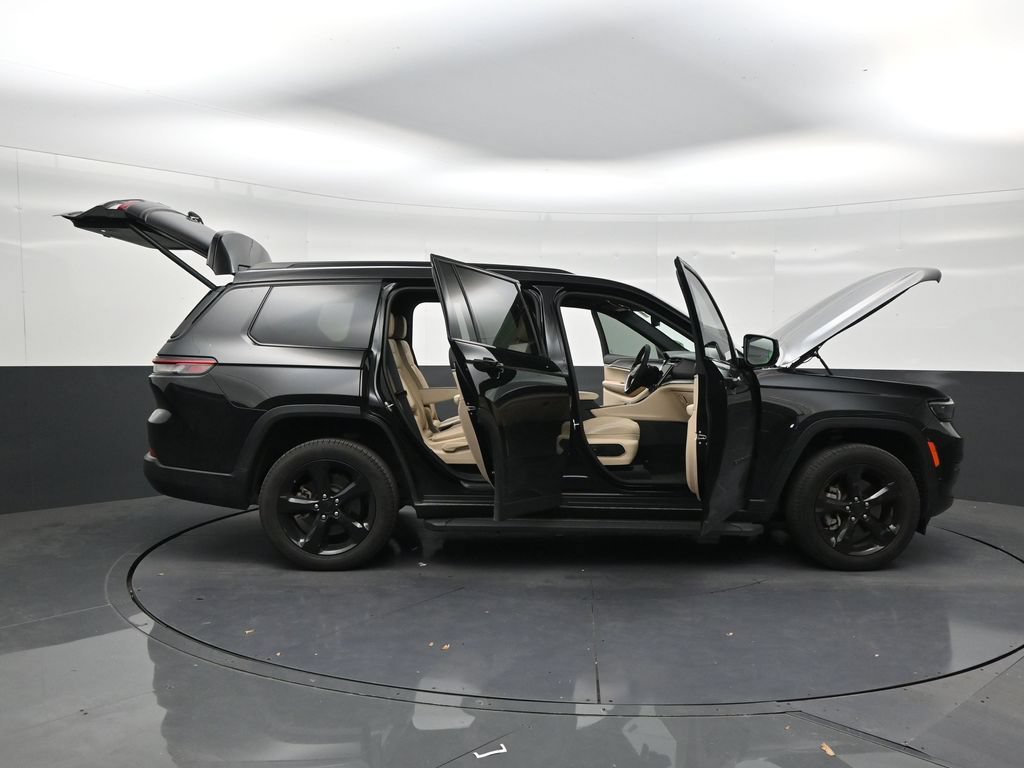 Used 2024 Jeep Grand Cherokee L Limited w/ Black Appearance Package AWD/4WD image 28