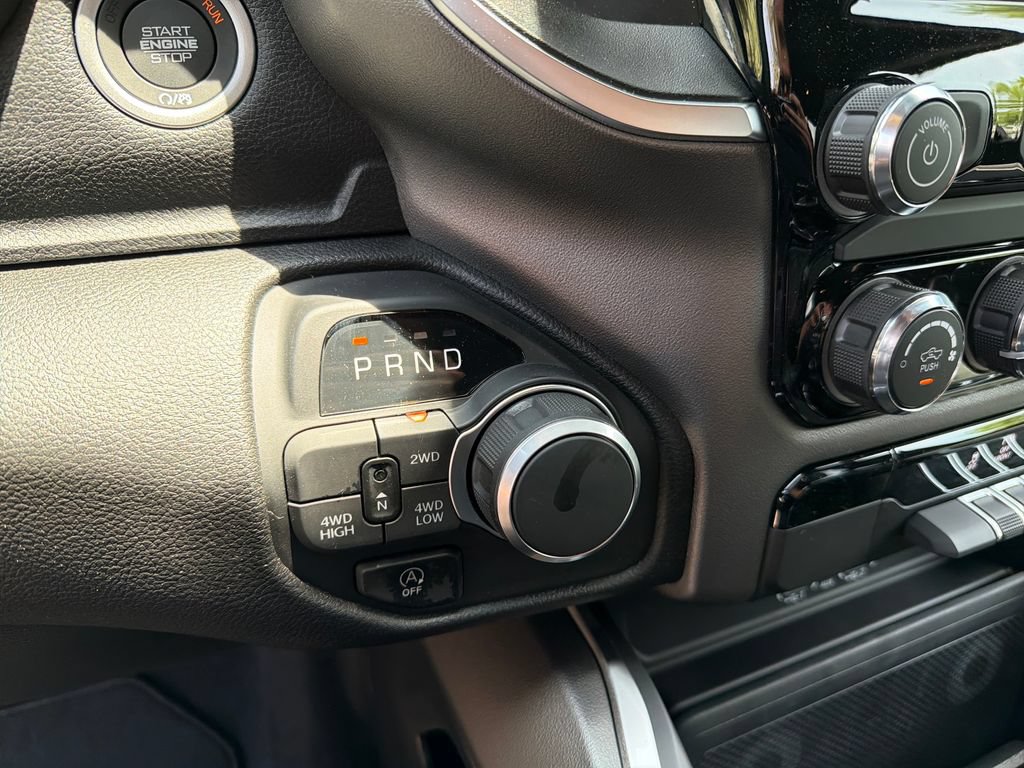 New 2026 RAM 1500 Express AWD/4WD image 30