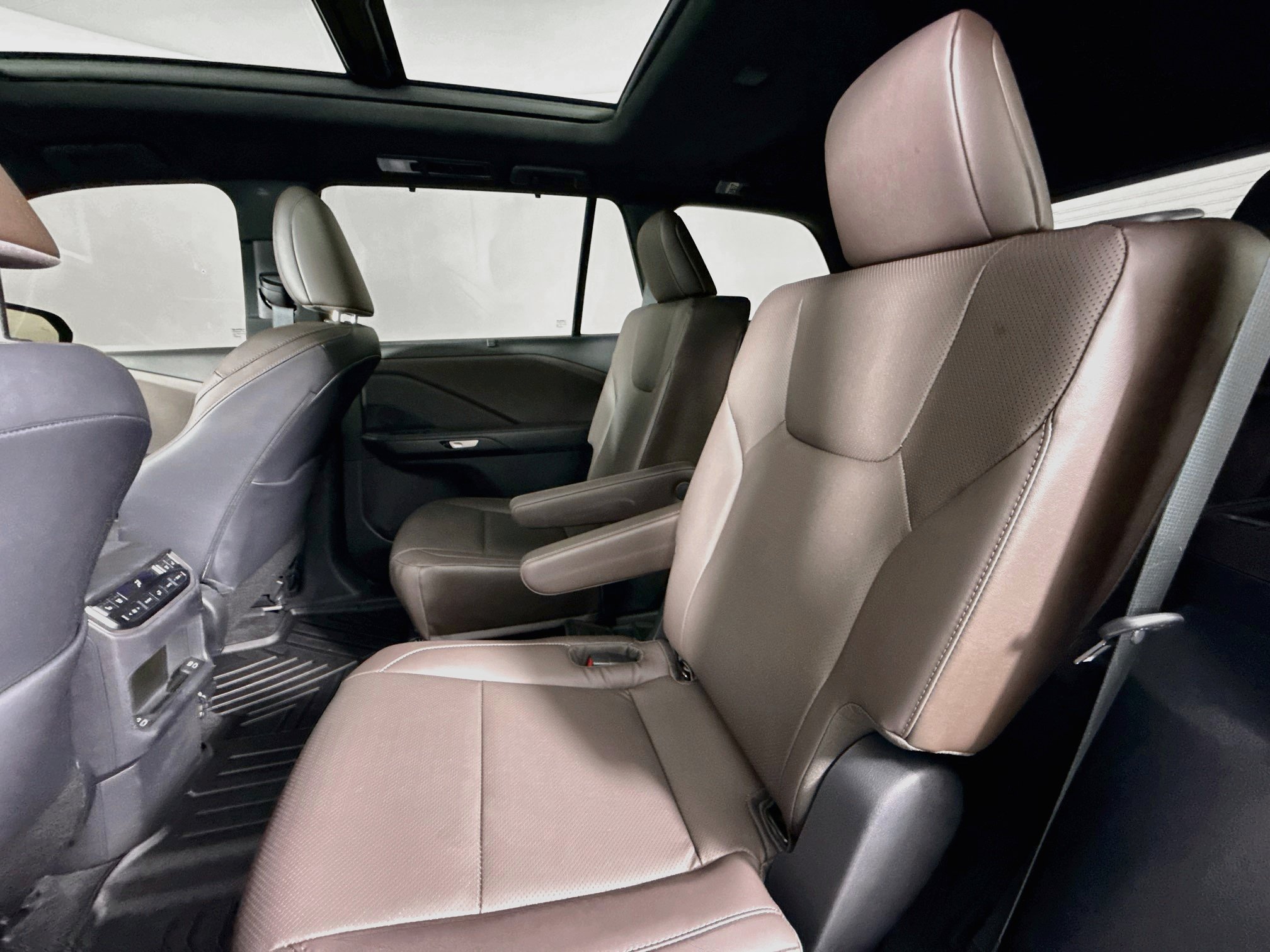Certified 2025 Lexus TX 350 FWD w/ Technology Package image 21