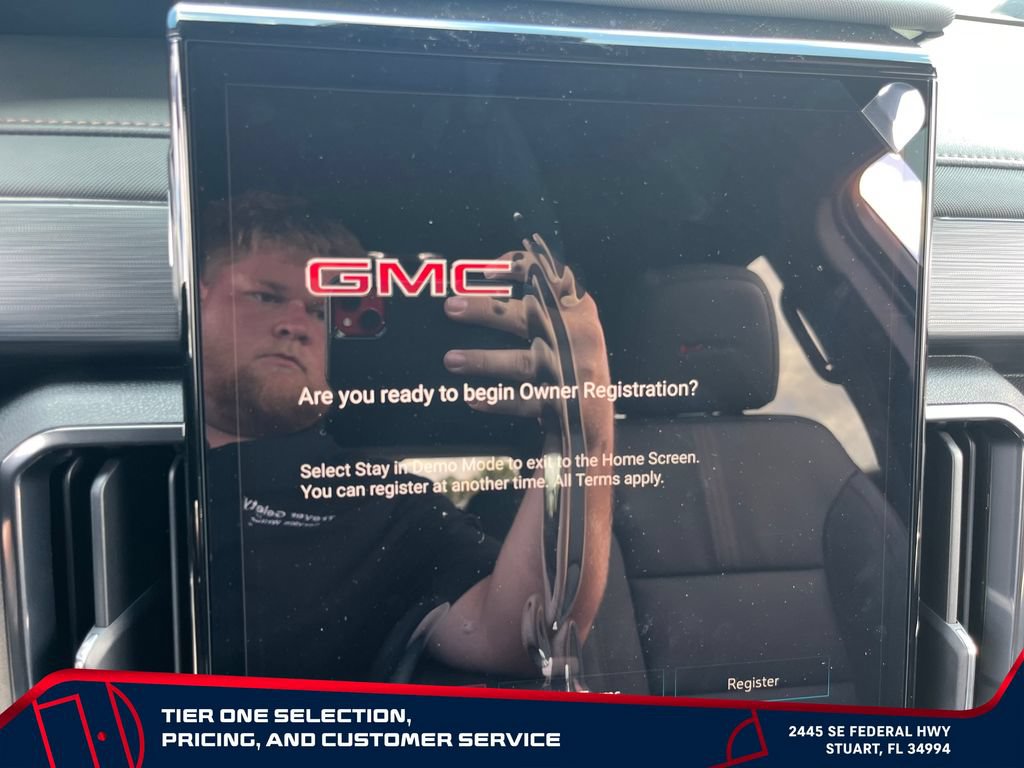 New 2026 GMC Acadia AT4 w/ Luxury Package AWD/4WD image 21