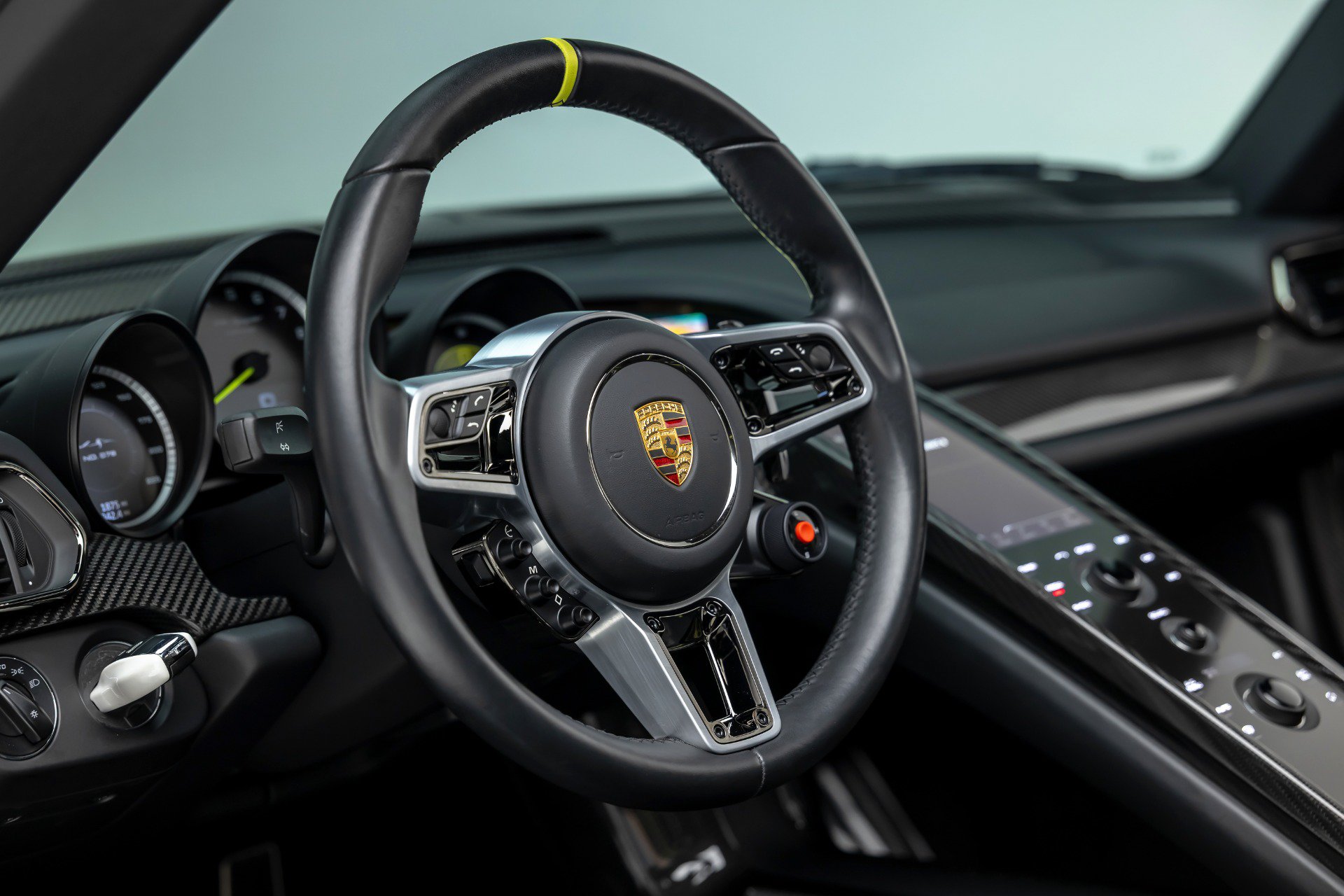 Used 2015 Porsche 918 Spyder AWD/4WD image 8
