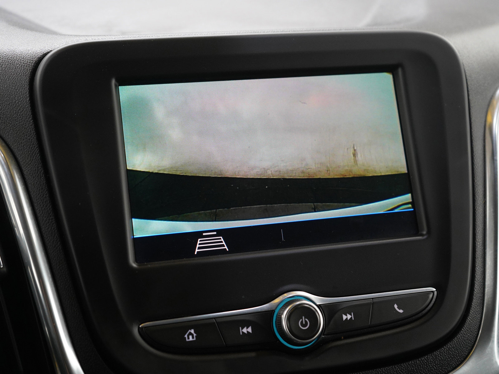 Used 2020 Chevrolet Equinox LT image 28