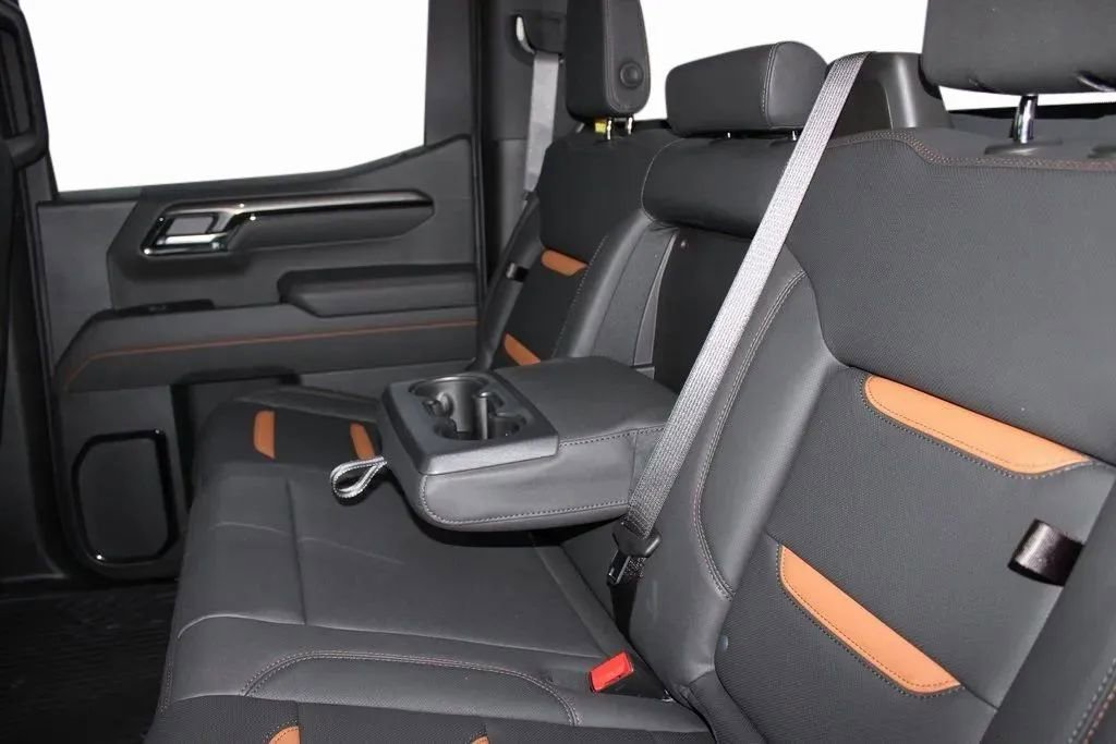New 2026 GMC Sierra 1500 AT4 image 32