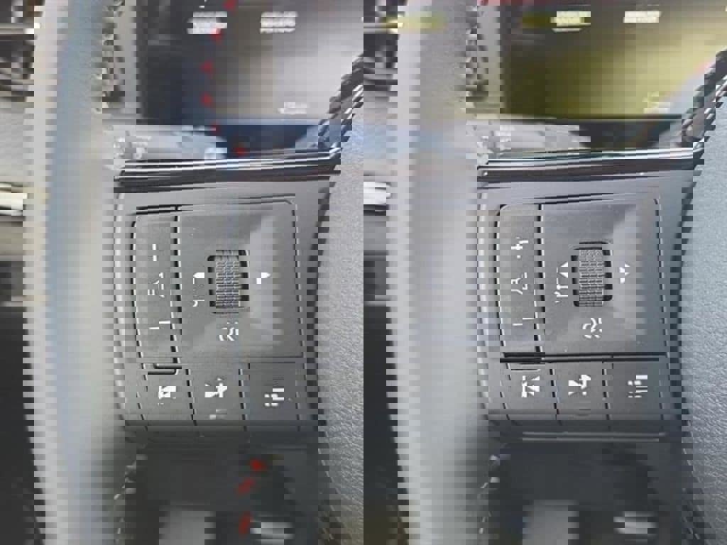 New 2026 Nissan Kicks SR w/ Cold Weather Package AWD/4WD image 6