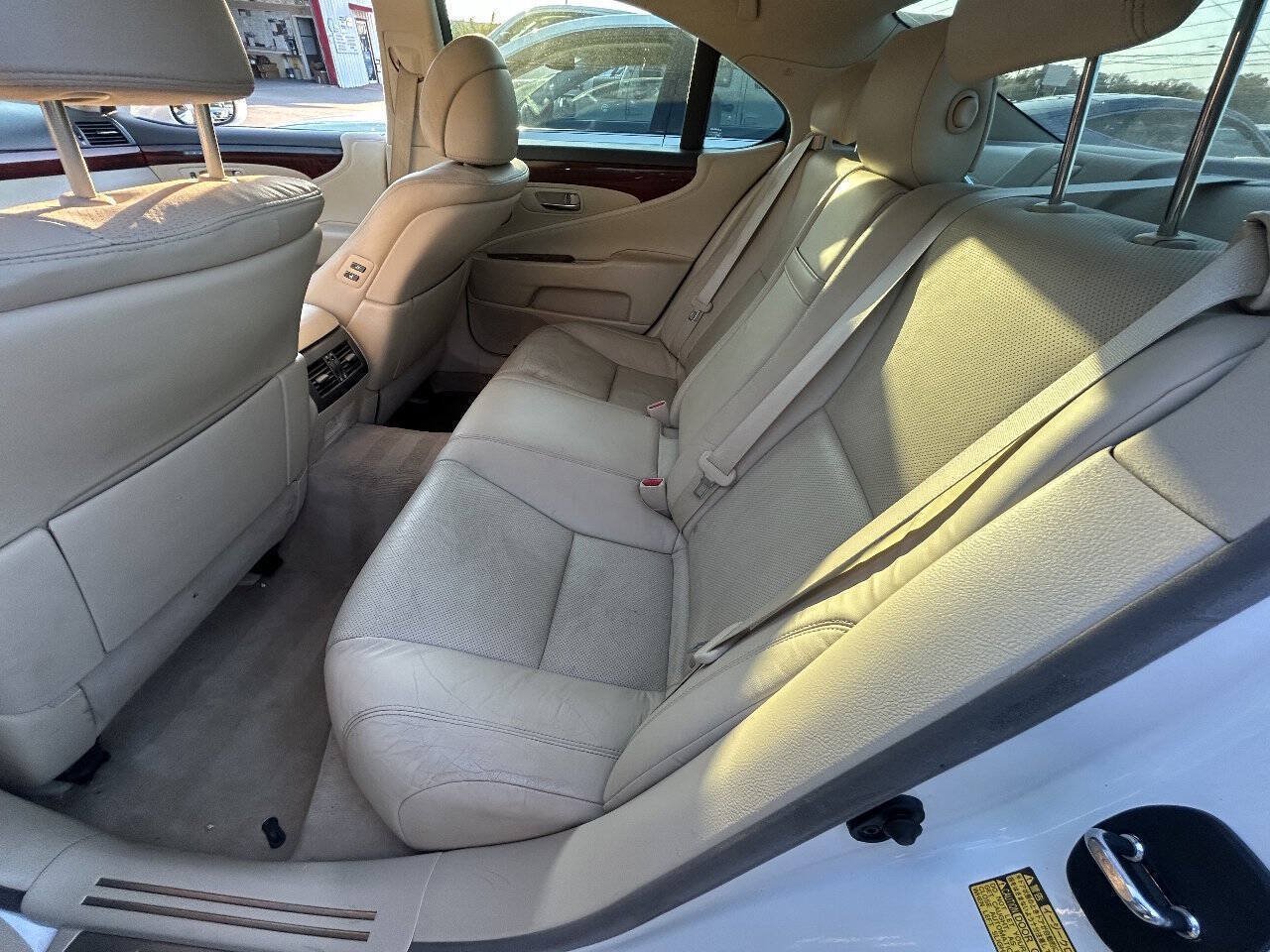 Used 2010 Lexus LS 460 AWD image 14