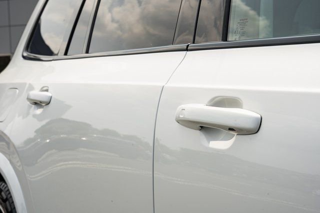 Used 2026 Volvo XC90 T8 Ultra w/ Protection Package Premier image 14