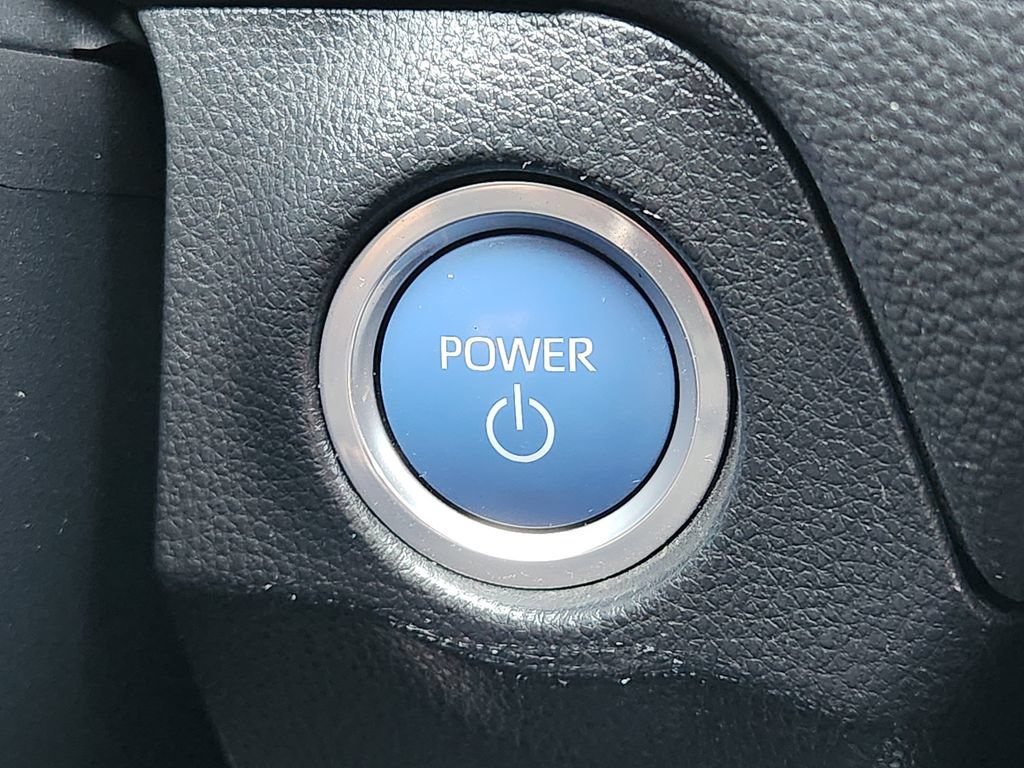 Used 2021 Toyota RAV4 SE AWD/4WD image 23