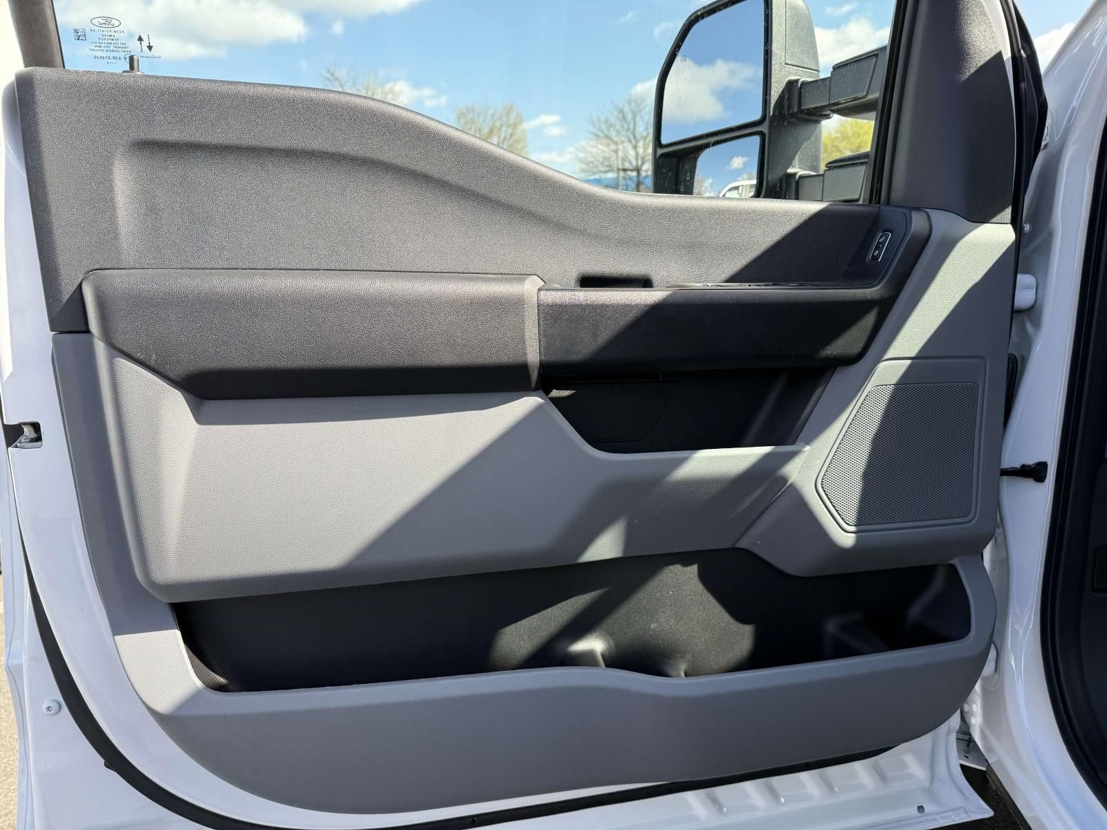 New 2025 Ford F550 2WD Crew Cab Super Duty image 8