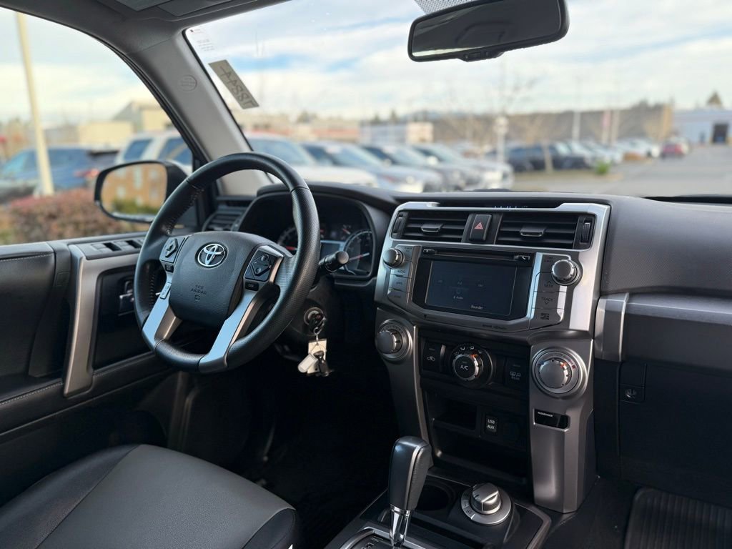 Used 2017 Toyota 4Runner SR5 Premium image 21