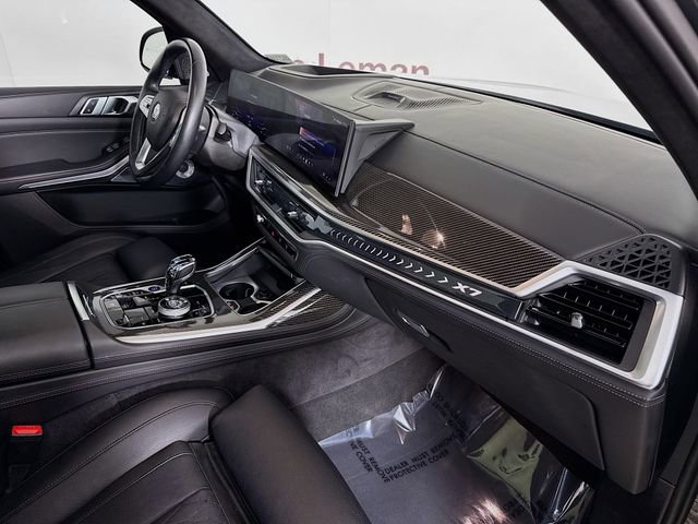 Used 2024 BMW ALPINA XB7 image 32