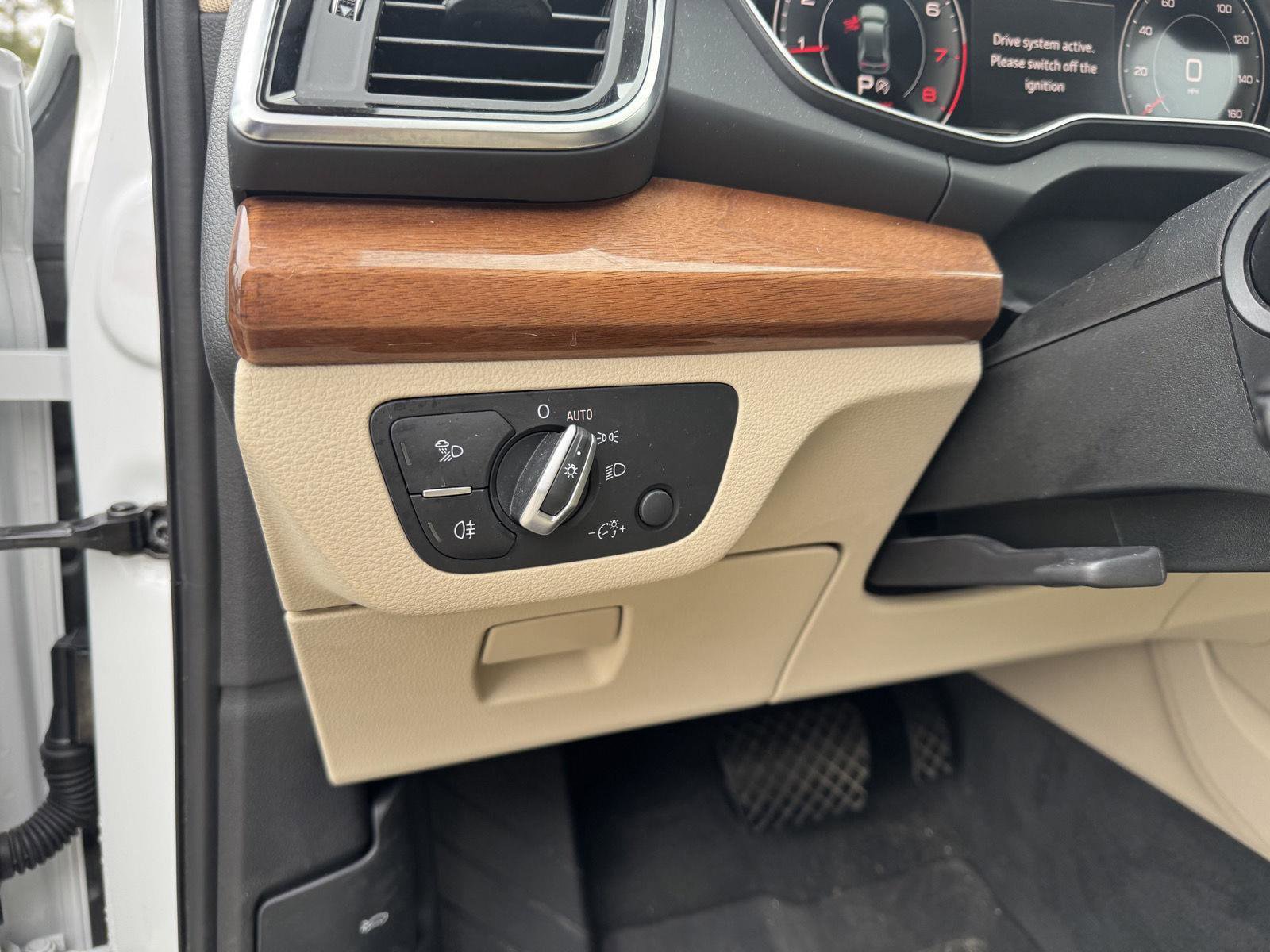 Used 2021 Audi Q5 Premium Plus image 7