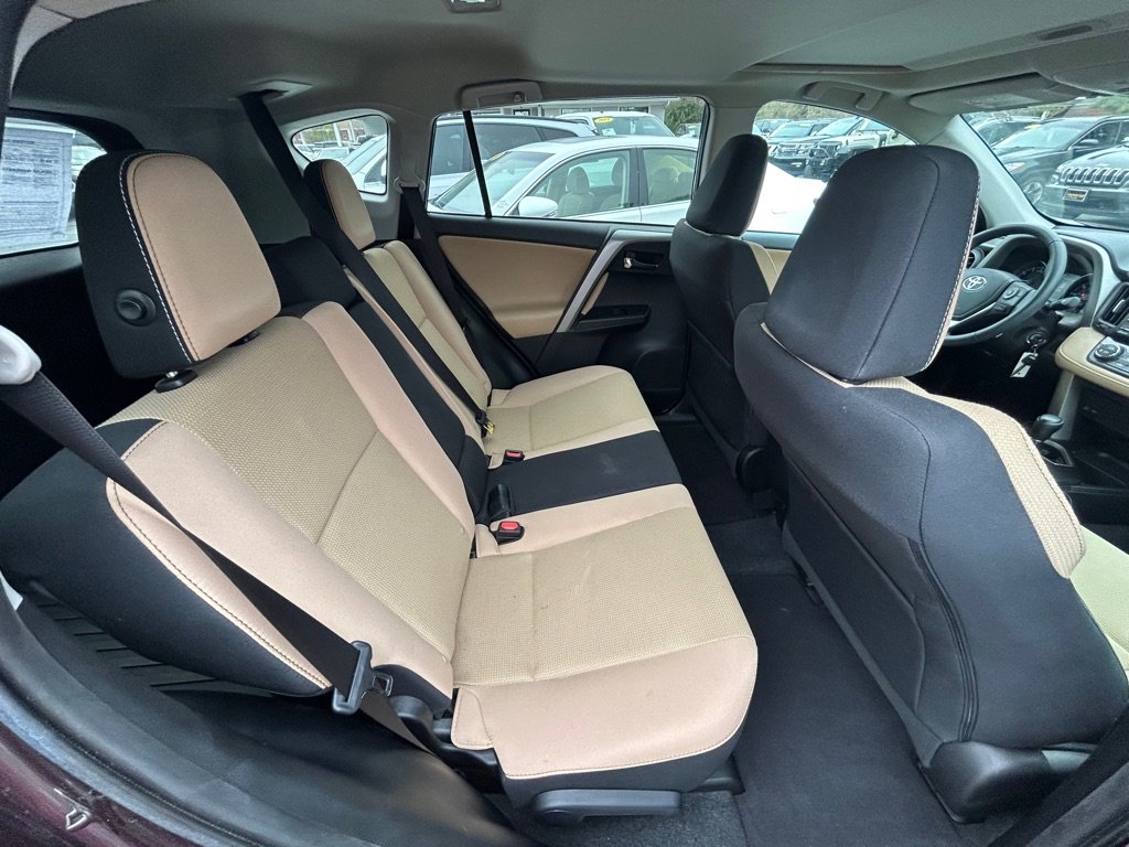 Used 2017 Toyota RAV4 XLE FWD image 26
