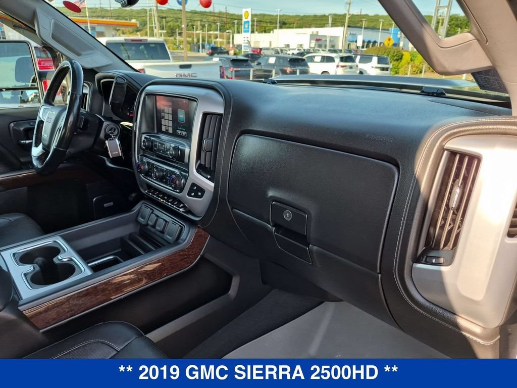 Used 2019 GMC Sierra 2500 SLT w/ Duramax Plus Package AWD/4WD image 30